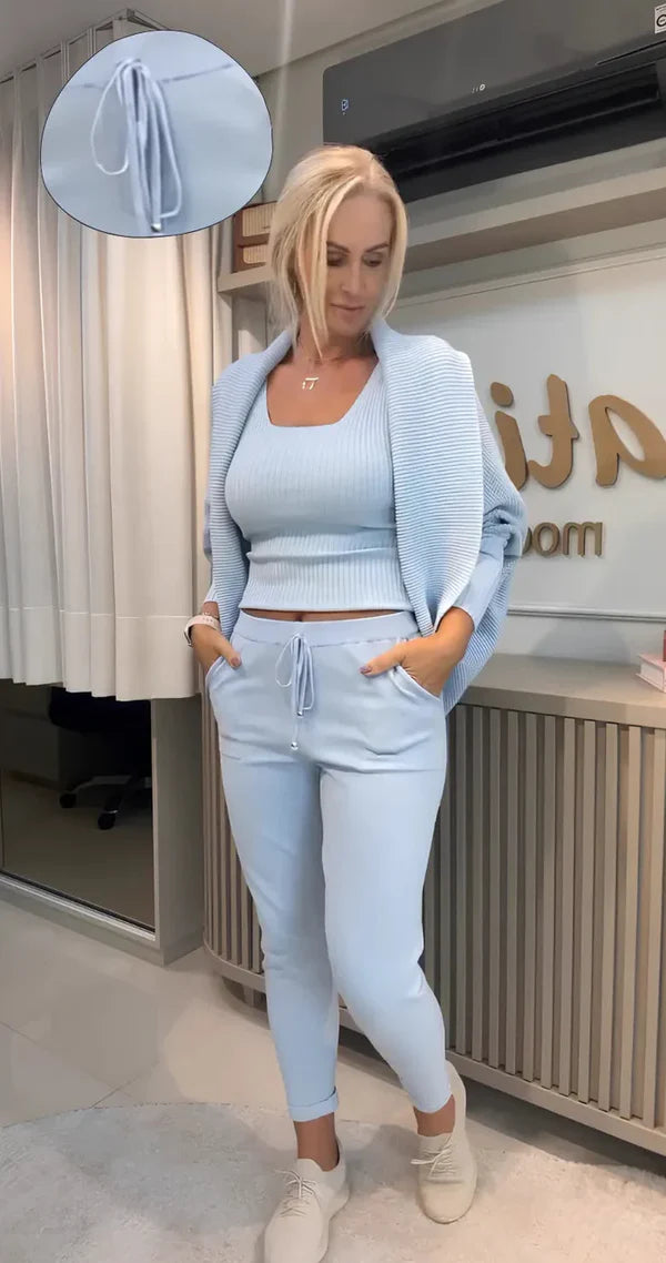 (Compre 1 e Leve 2) - Conjunto Sophia – Casaco + Cropped e Calça