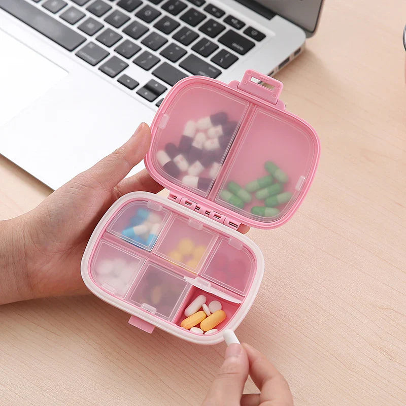 Organizador de Comprimido Portátil - 8 Grades (Compre 1  Leve 2)