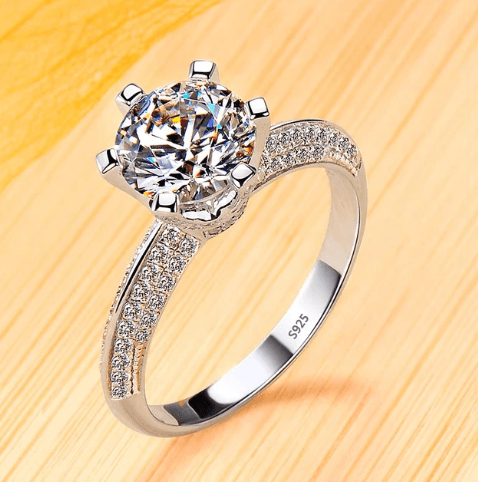 Anel de Luxo Lyana | 18k Prata 925